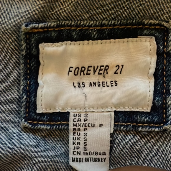 Jean jacket - Picture 2 of 5